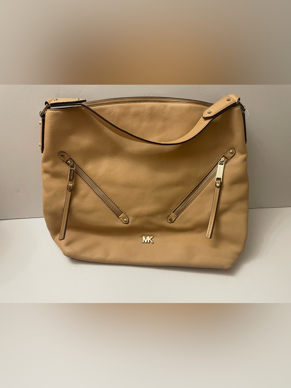 New Michael Kors evie Hobo leather front zip pocket butternut bag purse